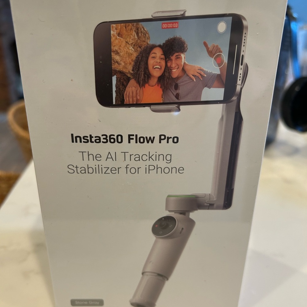 Insta360 Flow Pro AI Tracking Stabilizer for iPhone